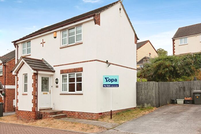 3 Bedroom Detached House For Sale In Kintyre Close, Torquay, TQ2