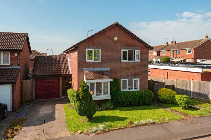 4 Bedroom Detached House For Sale In Ripley Road, Willesborough, TN24