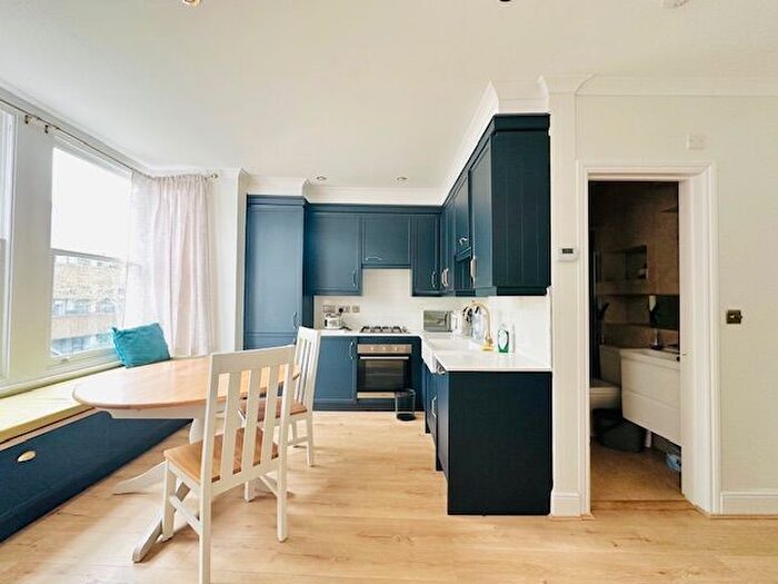 1 Bedroom Flat To Rent In Gordon Road, West Ealing, W13