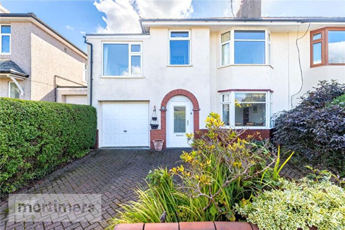 4 Bedroom Semi-Detached House For Sale In Lyndale Avenue, Wilpshire, Blackburn, Lancashire, BB1