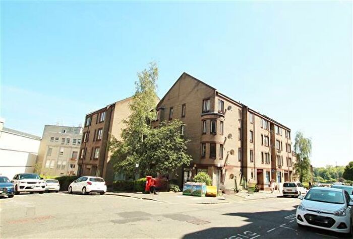 2 Bedroom Flat To Rent In Cameronian Street, Stirling, FK8