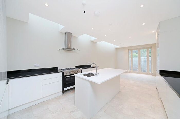 5 Bedroom Terraced House To Rent In Jubilee Terrace, Burlington Road, London, SW6