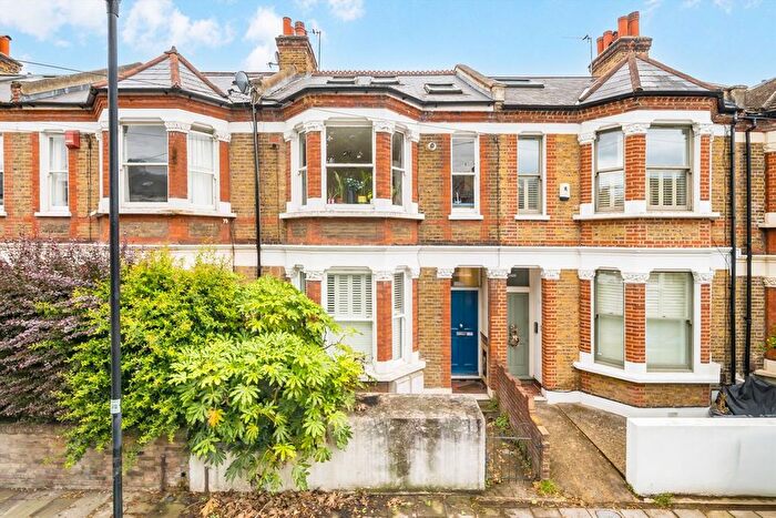 2 Bedroom Flat For Sale In Hubert Grove, Clapham North, SW9