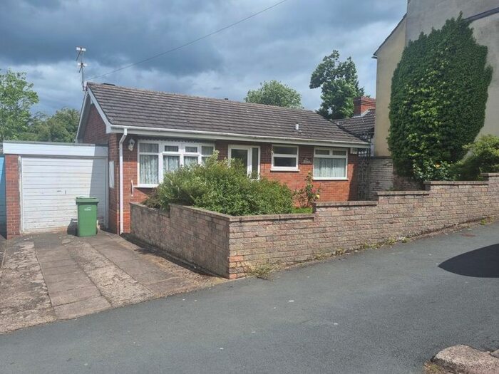 2 Bedroom Bungalow To Rent In Crabbe Street, Lye, Stourbridge, DY9