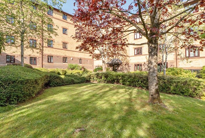 1 Bedroom Flat For Sale In Corinthian Court, Redcliff Mead Lane, Bristol, BS1