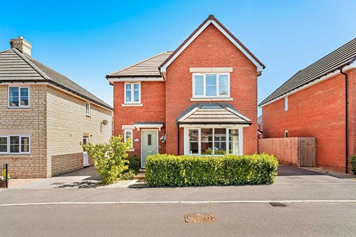 4 Bedroom Detached House For Sale In Signal Road, Cam, Dursley, GL11