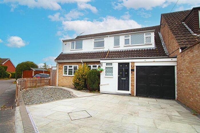 4 Bedroom Semi Detached House For Sale In Perry Street, Billericay, CM12