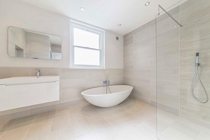 6 Bedroom Property To Rent In Grove Park Gardens, London, W4