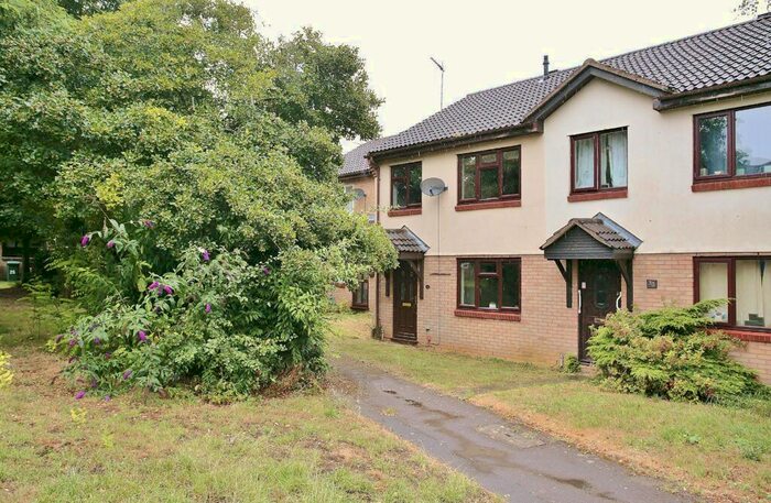 3 Bedroom Terraced House To Rent In Glyndebourne Gardens, Banbury, Oxon, OX16