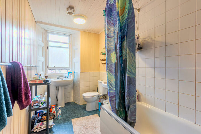 5 Bedroom Flat To Rent In Bruntsfield Place Edinburgh United Kingdom, EH10