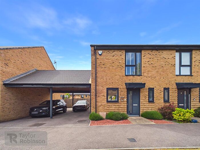 2 Bedroom Semi-detached House For Sale In Cherry Tree Avenue, Pease Pottage, RH11
