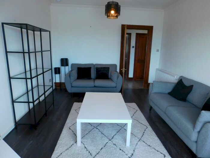 2 Bedroom Flat To Rent In Foresters Avenue, Stoneywood, Aberdeen, AB21