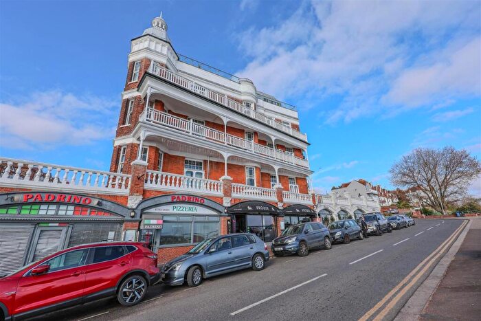1 Bedroom Flat To Rent In Palmeira Avenue, Westcliff-On-Sea, SS0