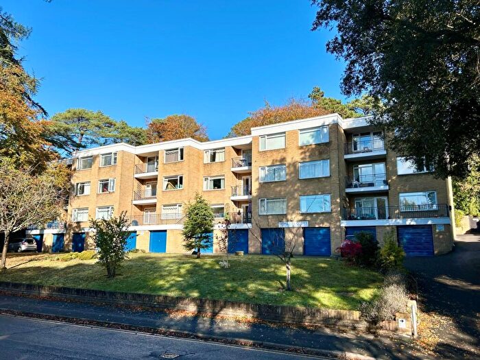 1 Bedroom Apartment For Sale In Branksome Wood Road, Bournemouth, BH4