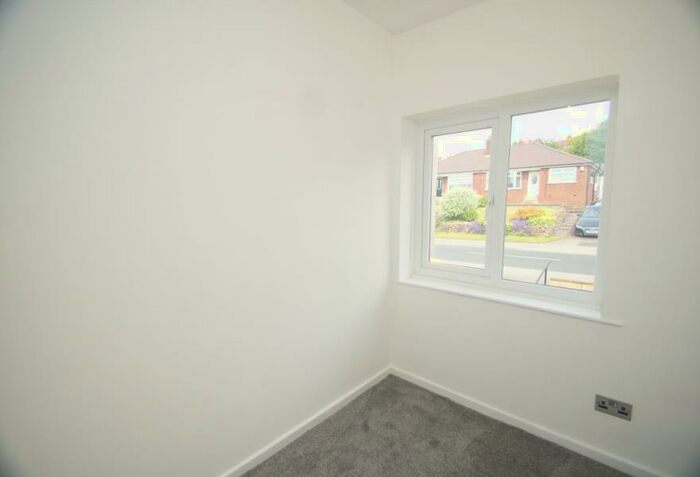 3 Bedroom Semi-Detached House To Rent In Woodhill Road, Cookridge, Leeds, LS16