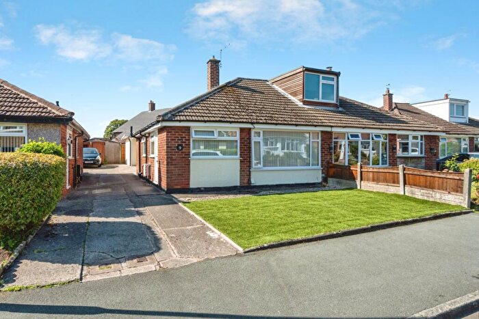 2 Bedroom Bungalow For Sale In Louise Gardens, Westhoughton, Bolton, Greater Manchester, BL5