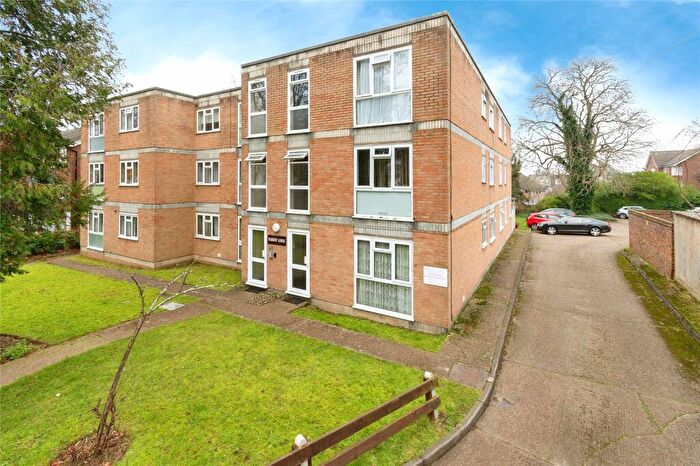 1 Bedroom Flat To Rent In Eaton Road, Sutton, Surrey, SM2