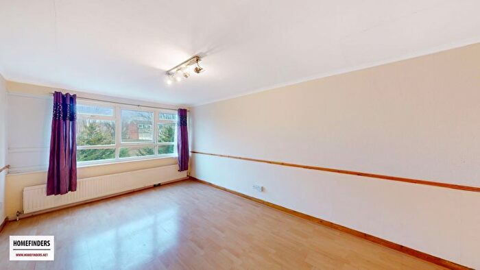2 Bedroom Flat For Sale In Carnarvon Road, Stratford, E15