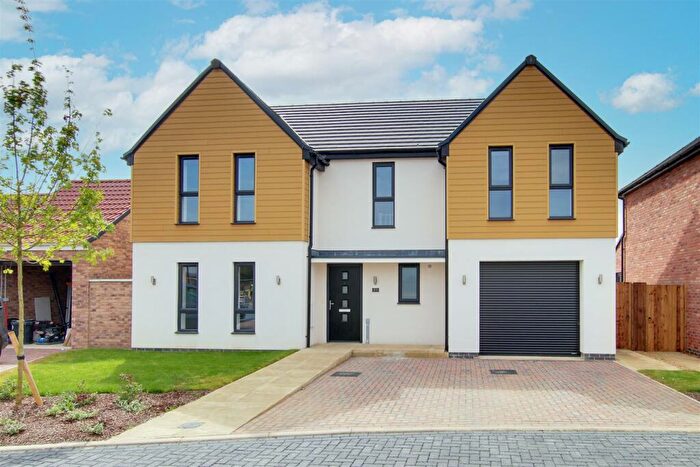 4 Bedroom Detached House For Sale In East Newlands, Somersham, PE28