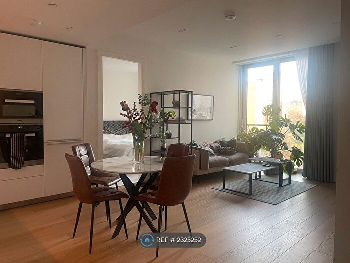 1 Bedroom Flat To Rent In Lillie Square, London, SW6