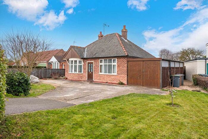 2 Bedroom Detached Bungalow For Sale In Sleaford Road, Heckington, NG34