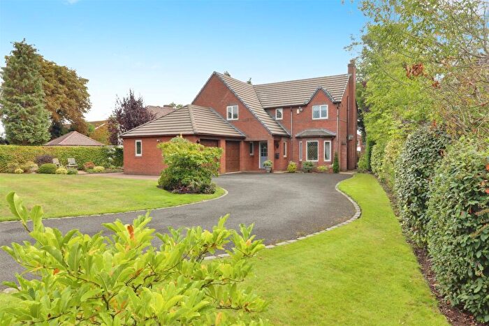 4 Bedroom Detached House For Sale In Crewe Road, Alsager, ST7