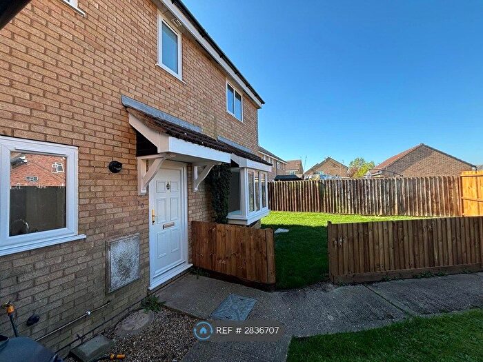 2 Bedroom Semi Detached House To Rent In Welland Close, Cambridgeshire, PE27