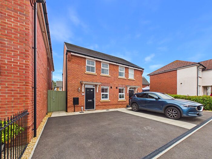 2 Bedroom Semi-Detached House For Sale In Heol Sirhowy, Caldicot, NP26