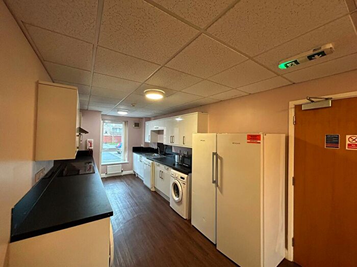 1 Bedroom Flat To Rent In Room, Union Court, Leamington Spa, CV31