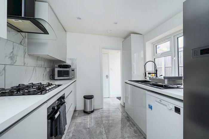 2 Bedroom Terraced House To Rent In Hollybush Street, Plaistow, London, E13