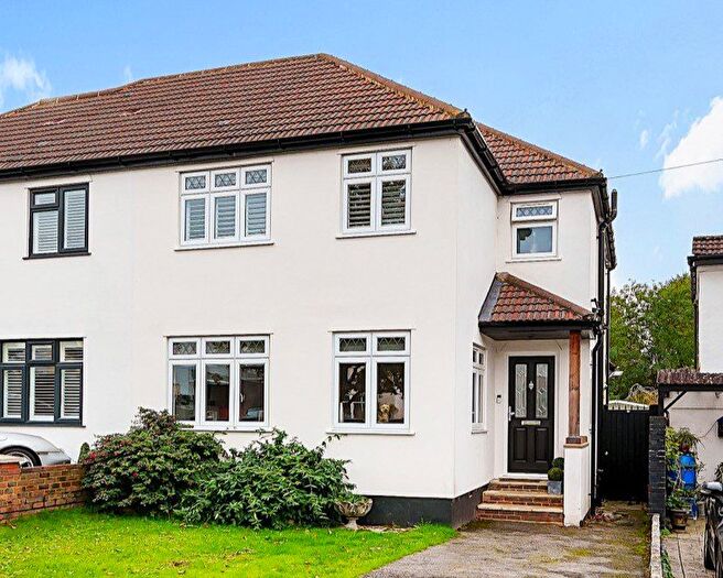 3 Bedroom Semi Detached House For Sale In Queensway, West Wickham, BR4