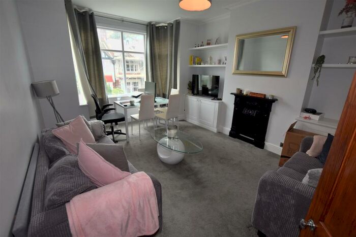 2 Bedroom Flat To Rent In Dudley Road, Finchley, N3