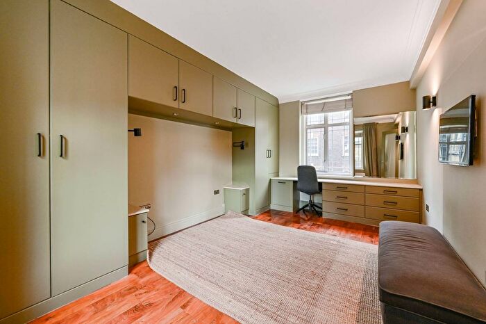 1 Bedroom Flat To Rent In Weymouth Street, Marylebone, London, W1G