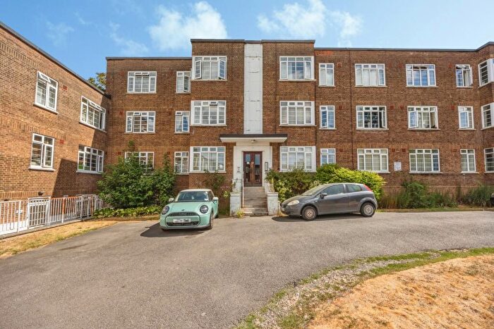 2 Bedroom Flat For Sale In St. Peters Road, Croydon, CR0