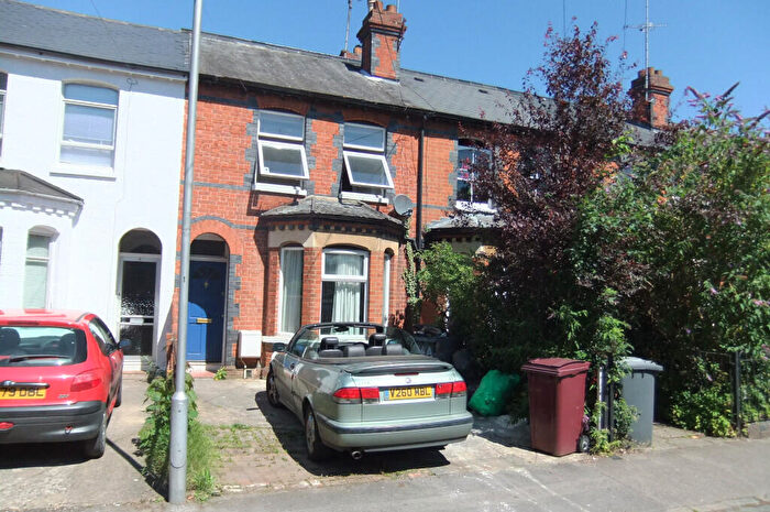 6 Bedroom Semi-Detached House To Rent In Junction Road, Reading, Berkshire, RG1