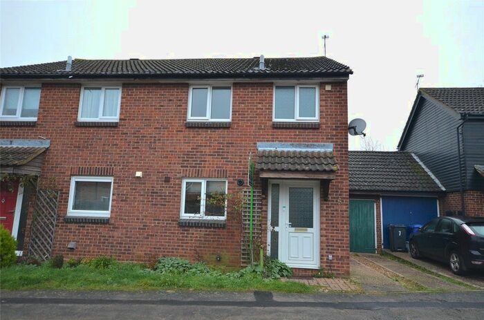 3 Bedroom Semi-Detached House To Rent In Hampton Court Close, Towcester, Northamptonshire, NN12
