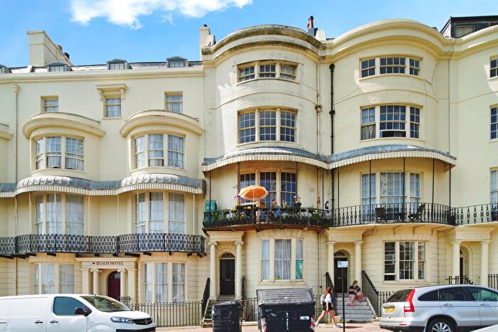 1 Bedroom Apartment For Sale In Regency Square, Brighton, BN1