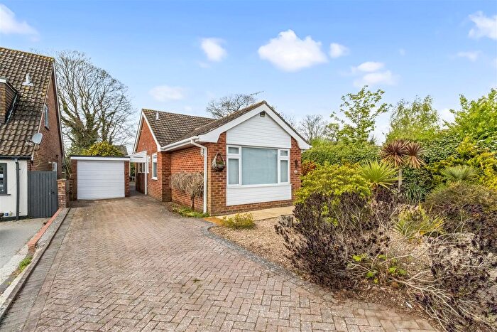 3 Bedroom Detached Bungalow For Sale In Adur Avenue, Worthing, BN13
