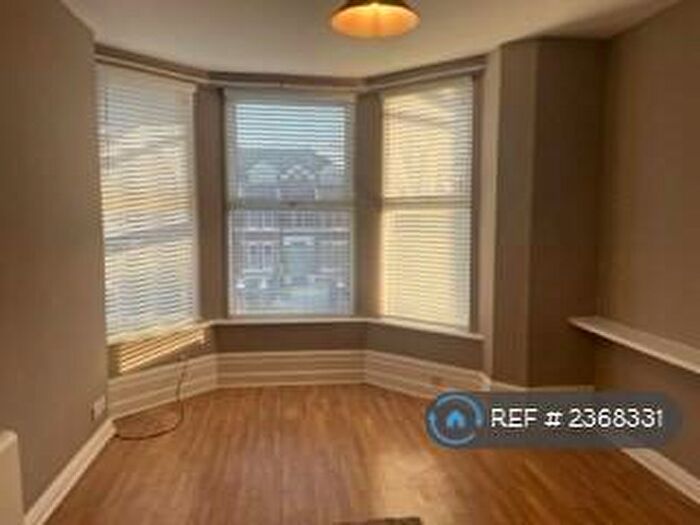 1 Bedroom Flat To Rent In Avondale Road North, Southport, PR9