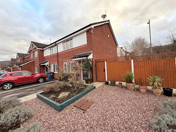 2 Bedroom Mews For Sale In Grosvenor House Square, Stalybridge, SK15