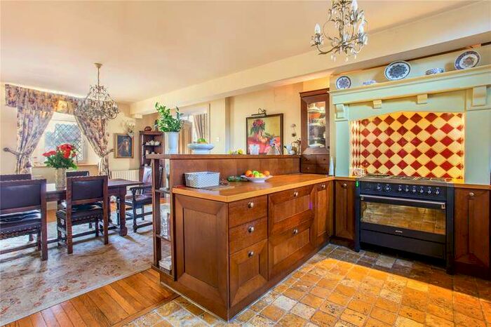 4 Bedroom Detached House For Sale In Ecchinswell, Newbury, Berkshire, RG20