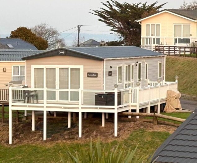 3 Bedroom Lodge For Sale In Gwespyr, Holywell, CH8