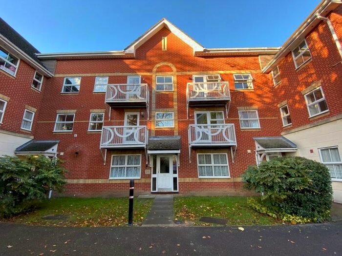 2 Bedroom Flat To Rent In Hulse Road, Bannister Park, Southampton Central SO15