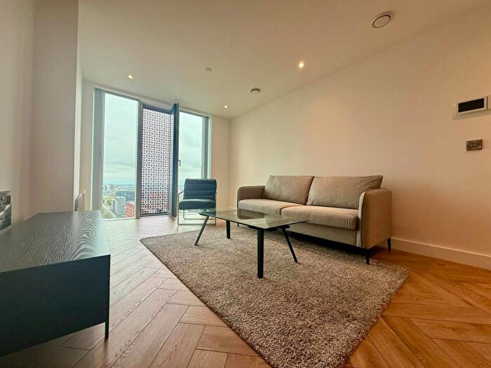 2 Bedroom Apartment To Rent In Elizabeth Tower, Manchester, M15