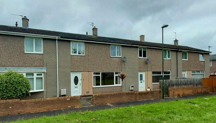 3 Bedroom Terraced House To Rent In Southend Parade, Hebburn, NE31