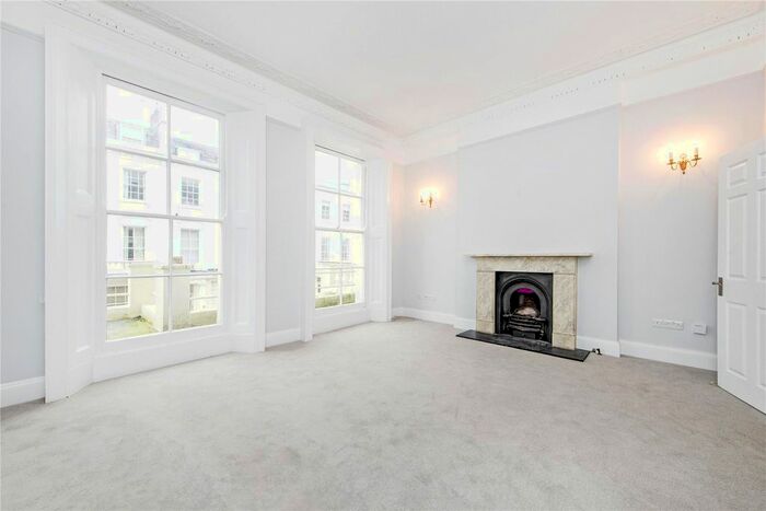 2 Bedroom Flat To Rent In Winchester Street, London, SW1V