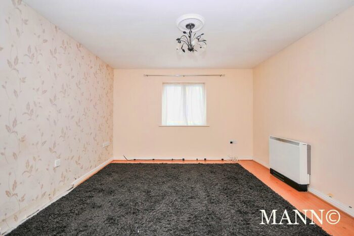2 Bedroom Flat To Rent In Paradise Path, Thamesmead, SE28