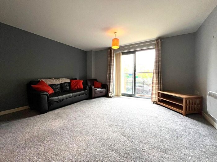 2 Bedroom Flat To Rent In Bouverie Court, Leeds, LS9