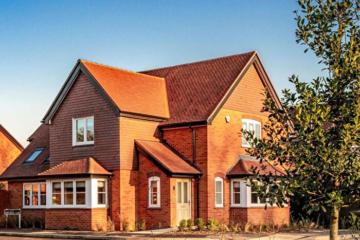 3 Bedroom Detached House For Sale In Foxglove House, Goring On Thames, RG8
