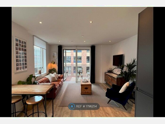 1 Bedroom Flat To Rent In Lanterna Court - Bills Included, London, E3